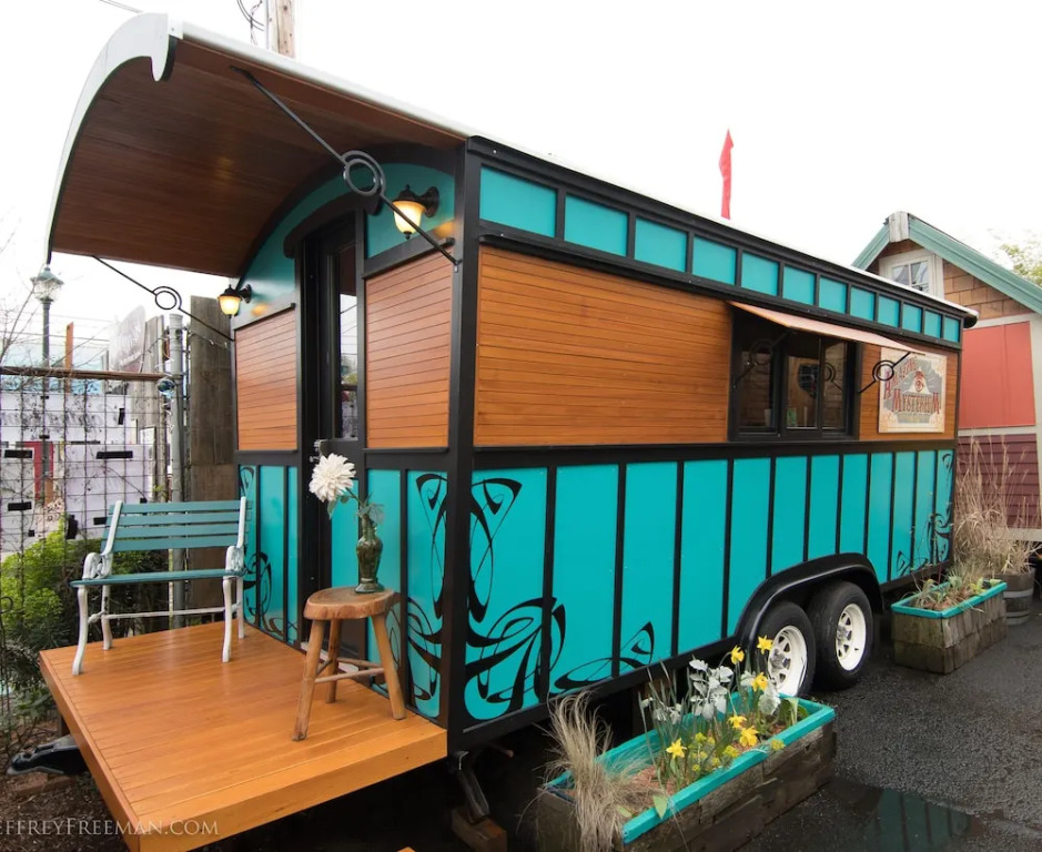Caravan- The Tiny House Hotel
