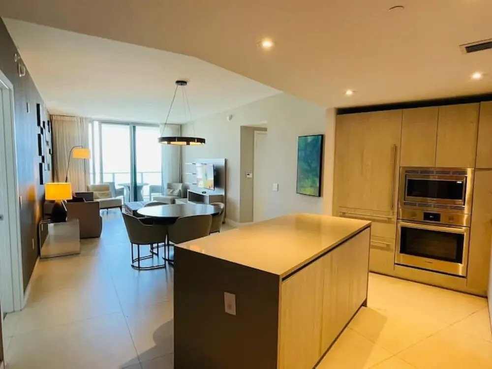 Stunning 2 2 Condo Ocean View to Hyde Beach