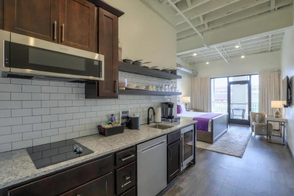 Studio 154 Hotel