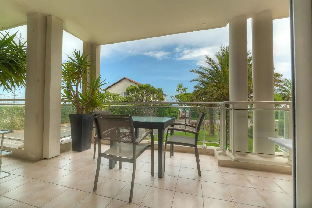 IMMOGROOM - Sea view - Terrace- Swimming-Pool - 1 min from the beach