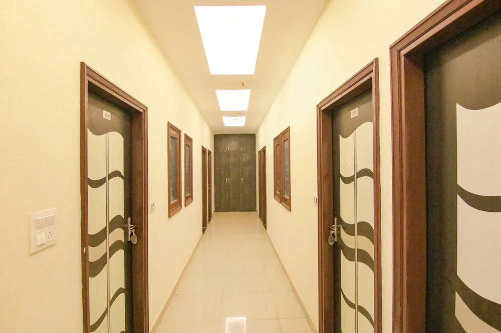 Fabhotel Moon Trip
