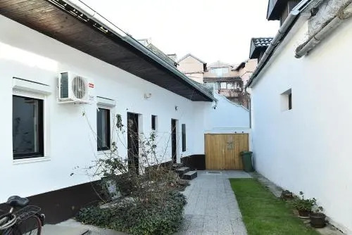 Vajda Apartments