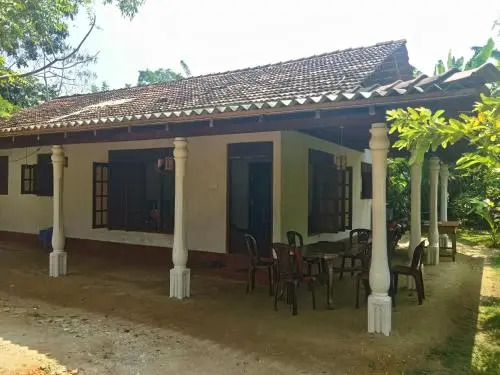 Sasmika Villa Surf and Yoga Hostel