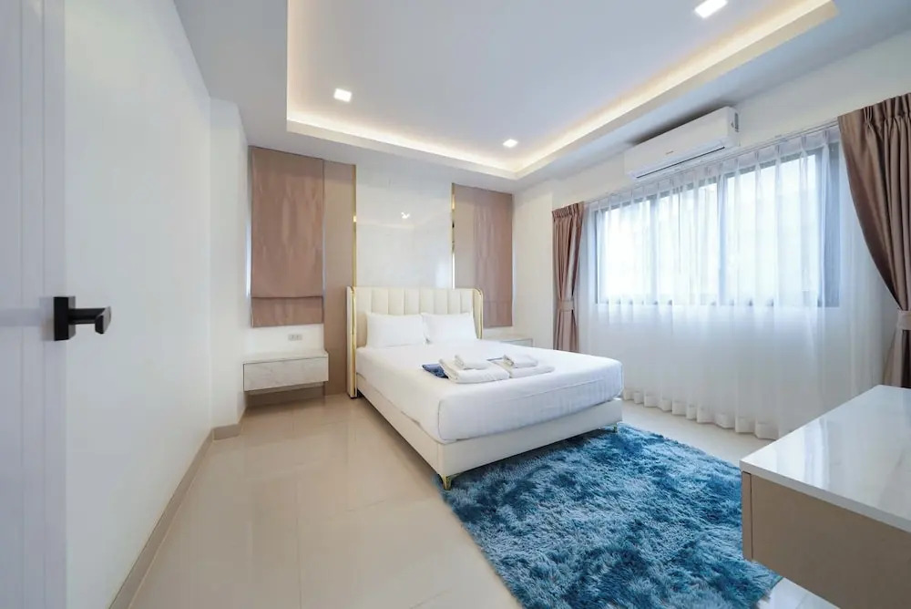 Southern Peak Pool Villa HuayYai Pattaya