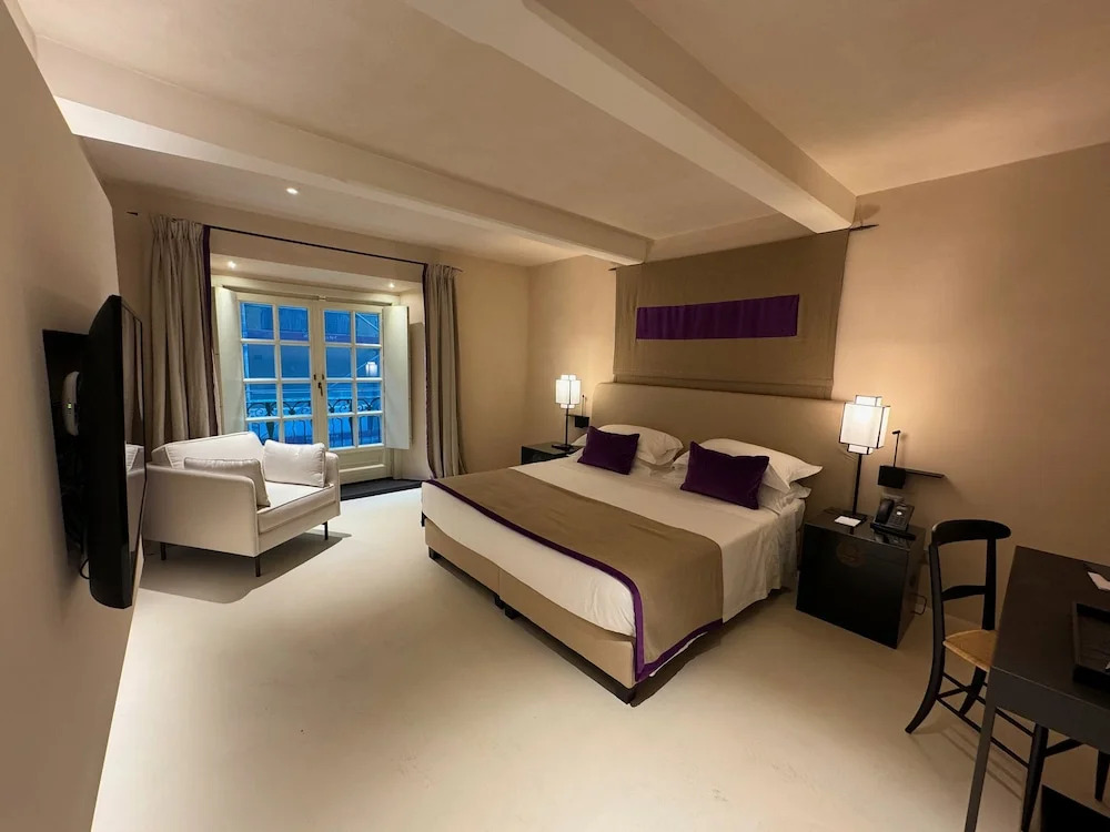 Hotel Palazzo Durazzo Suites