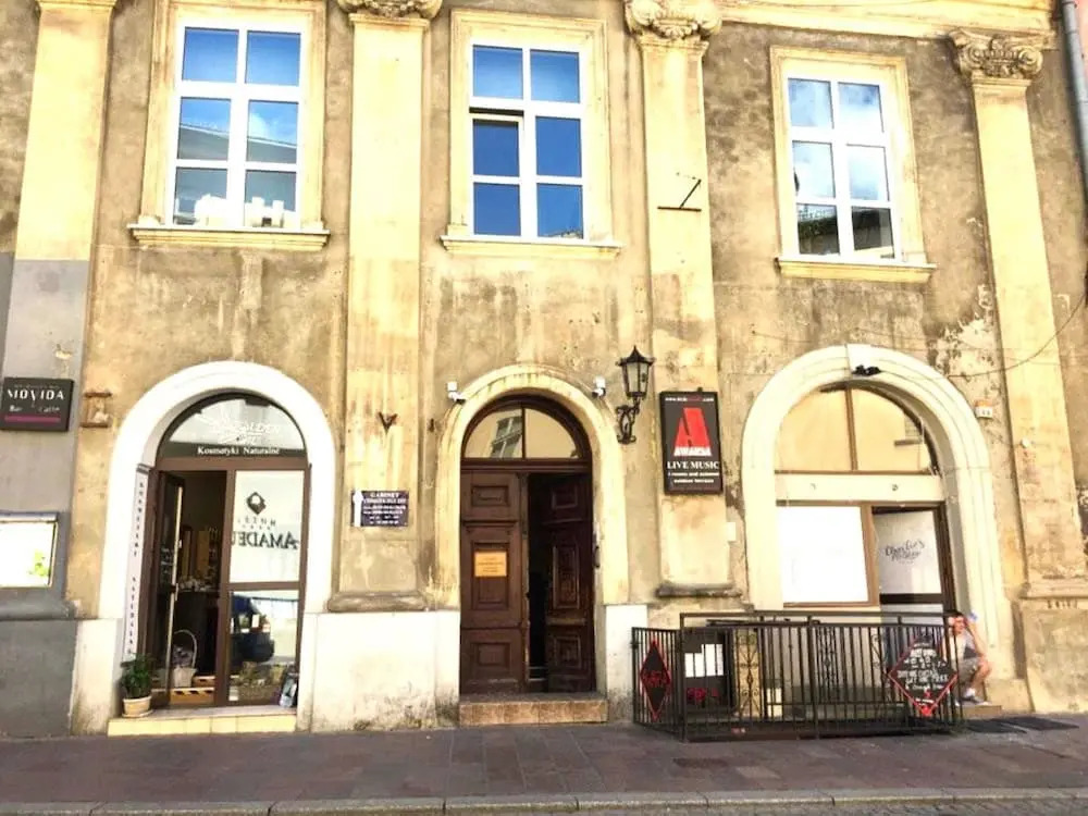 REAL Hostel
