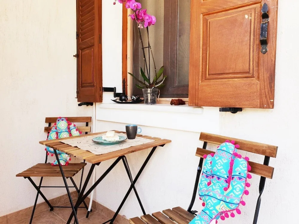 Villa Perissa Thira