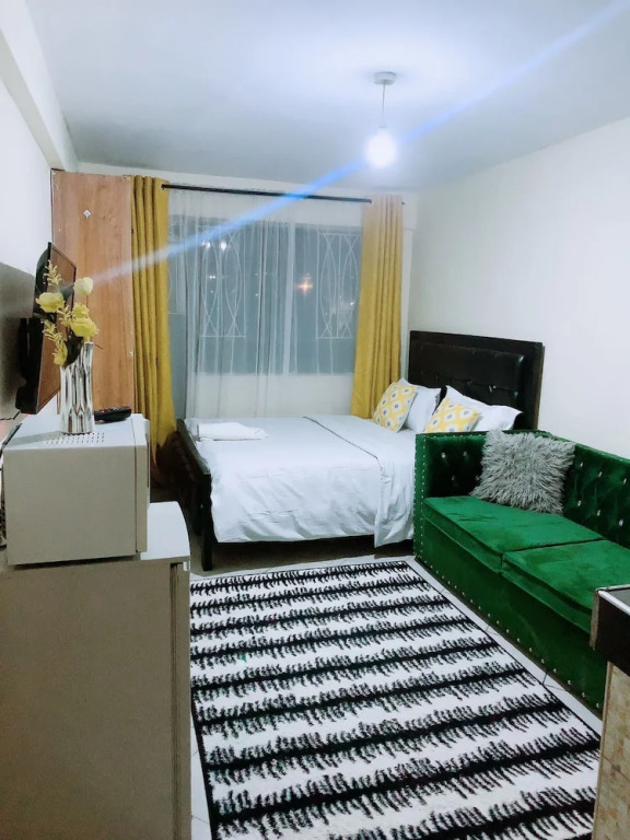Stay.Plus Hill View Studio Apartment