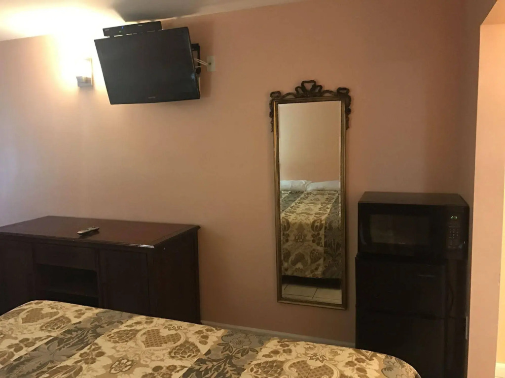 Seaside Sands Inn