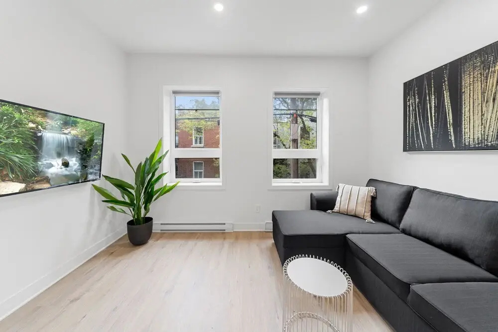 Stonewall Suites