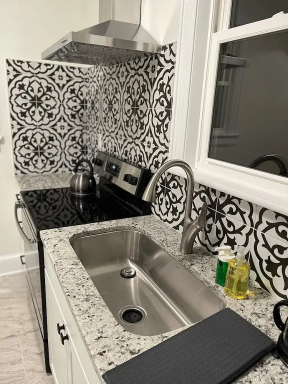 Renovated 1 Bedroom in Forest Hills - A