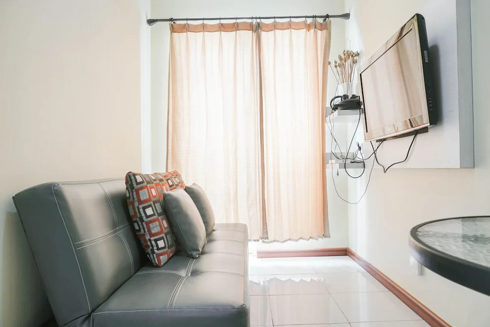Comfy And Nice 1Br At Belmont Residence Puri Apartment