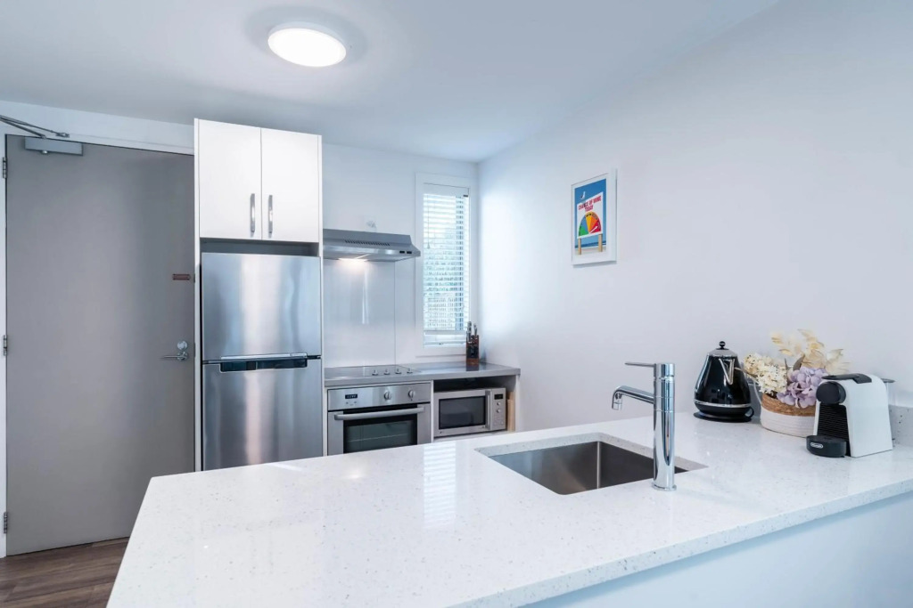 Central Luxury Apartment 114