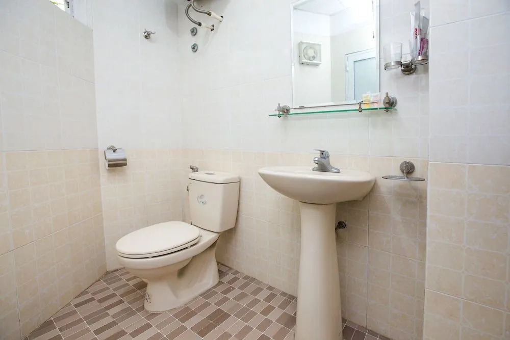 OYO 461 Hotel Ngan Ha