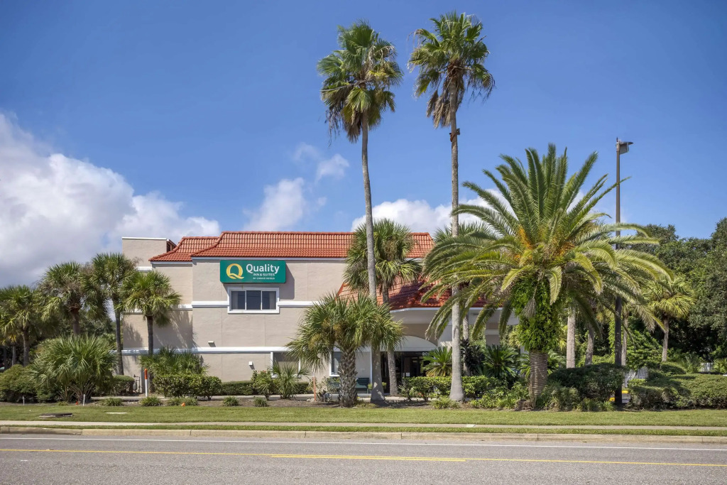 Quality Inn & Suites St Augustine Beach Area