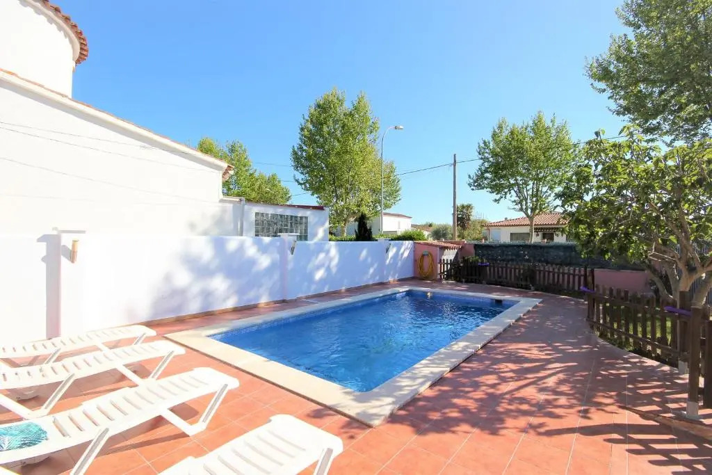 Villa Requesens 139 Empuriabrava - Immo Barneda