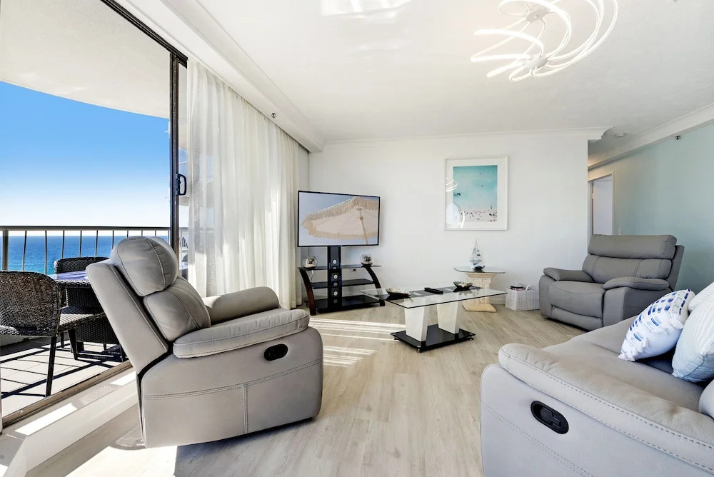 Acapulo 2 Bed Ocean View Surfers Paradise