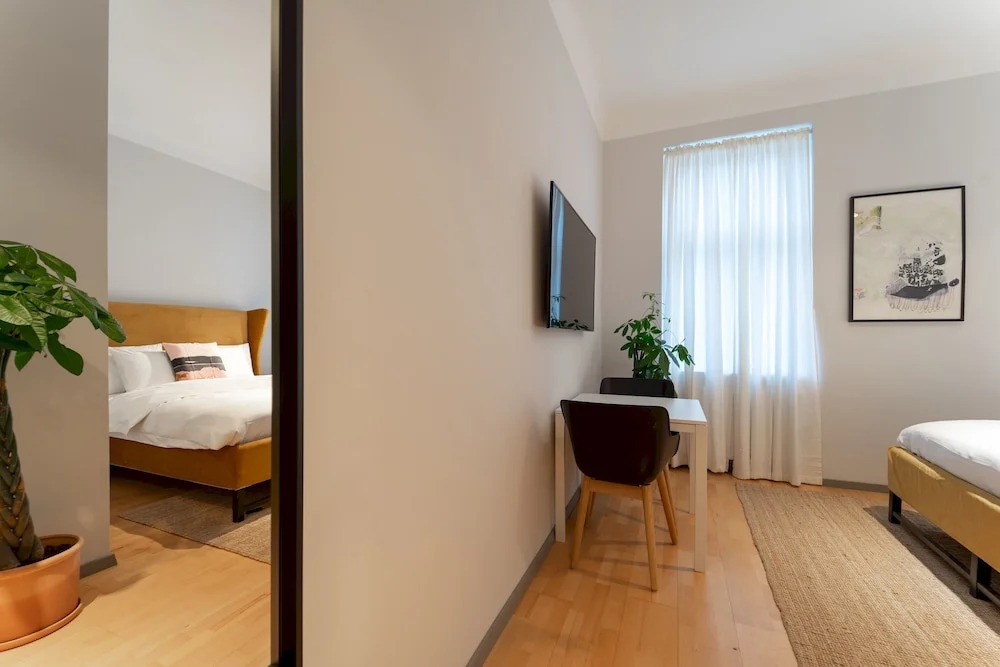 Modern Newly Refurbished Studio - Close TO Center