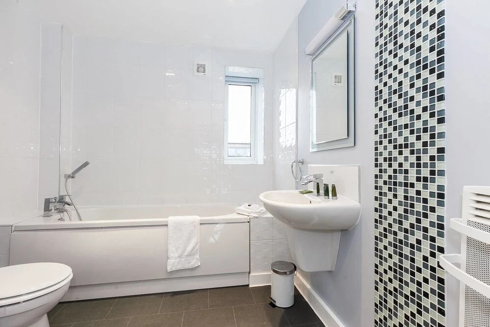 Amazing 2BR Manchester Apartment