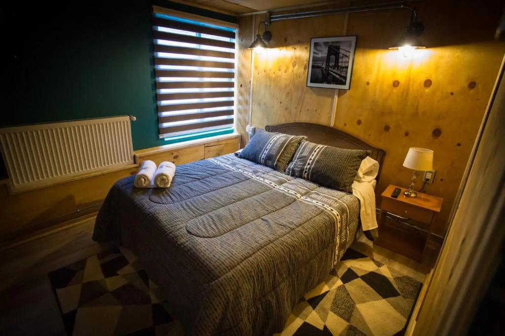 Hotel Low Cost "Colón"