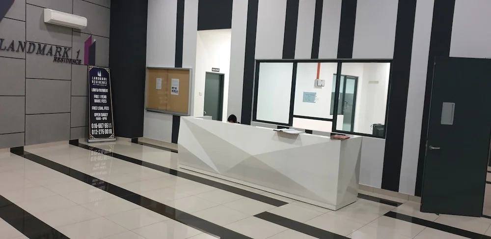 MLH Deluxe Studio Suites @ Landmark Residence