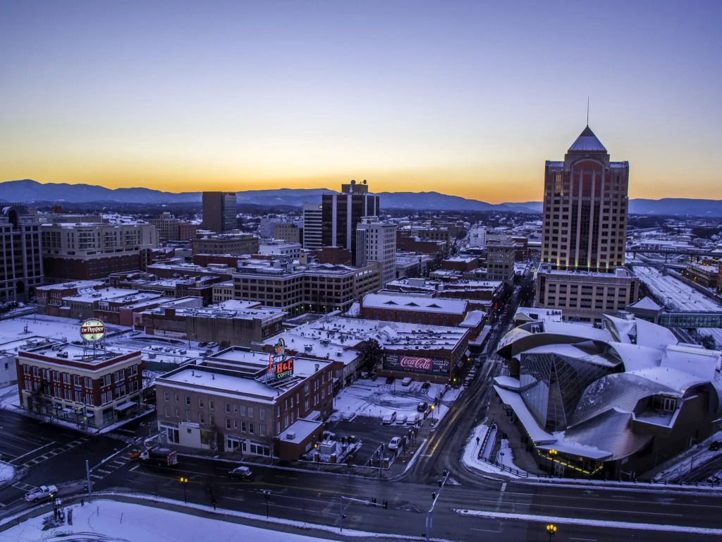 Holiday Inn Roanoke-Tanglewood-Rt 419&I581 by IHG