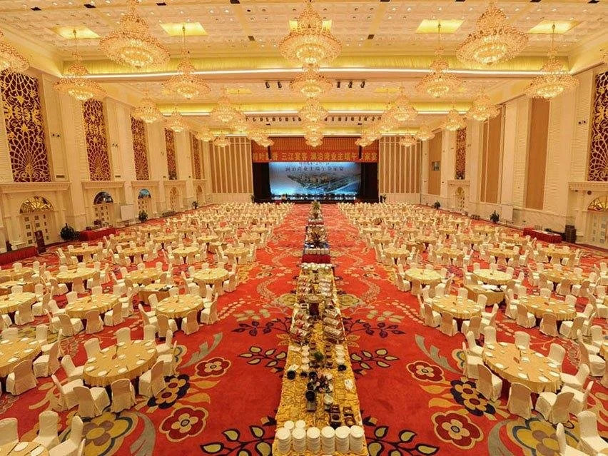 Huasheng Jiangquan Hotel & Town