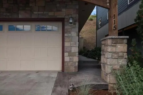 River Scene-River Vw-AC-3BR/3BA