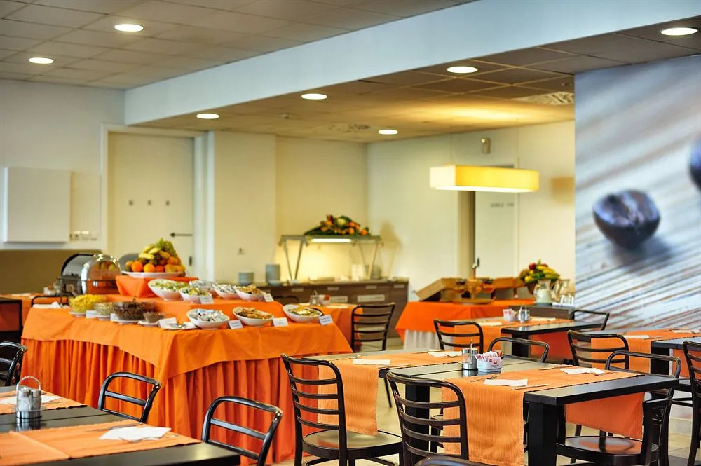 Hotel Rebro