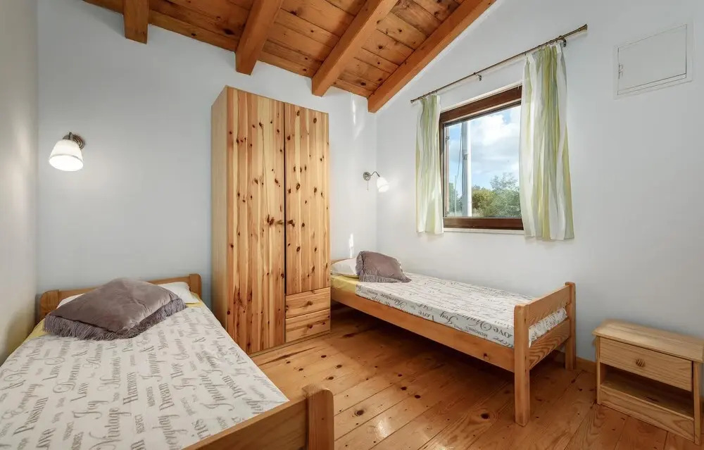 Nice Home in Pula With 2 Bedrooms and Wifi