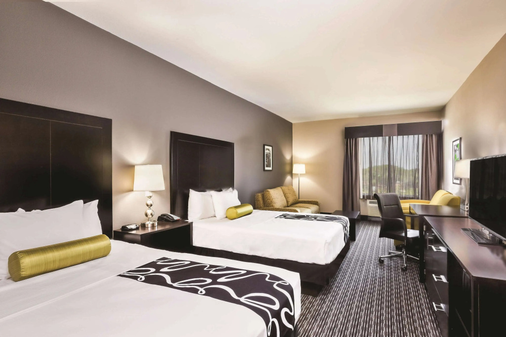 La Quinta by Wyndham Rockport - Fulton
