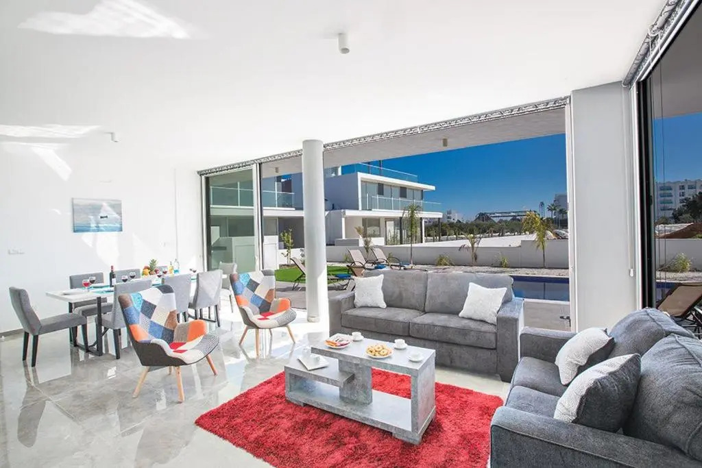 Villa Olive Loux,Brand New, Exquisite 5Bdr Protaras Villa With Pool