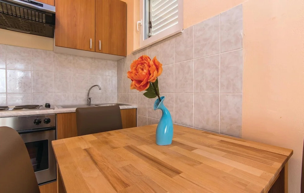 Amazing Apartment in Pridraga With Wifi