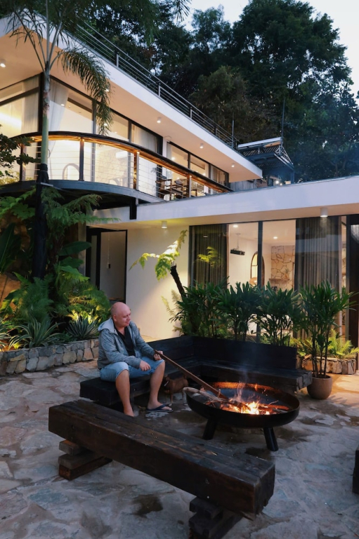 Bui Retreat