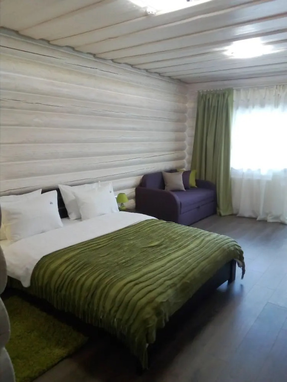 Whiteberry hotel