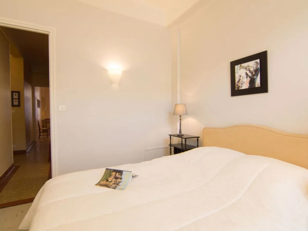 Le Provence 37729