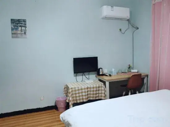 Wenjiang Spring Blossoms Homestay