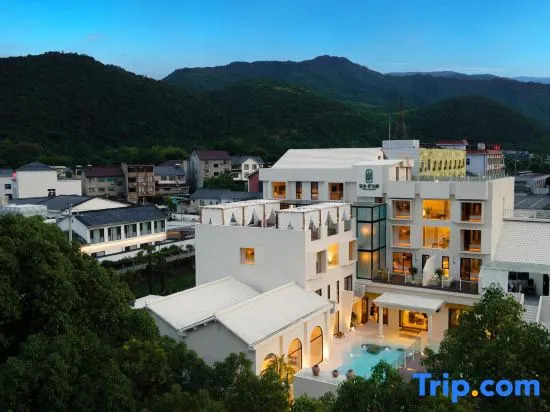 Yishe Savanna Beach Pool Resort | Wabi-sabi Beautiful Stay (OMG Heartbeat Paradise Branch)