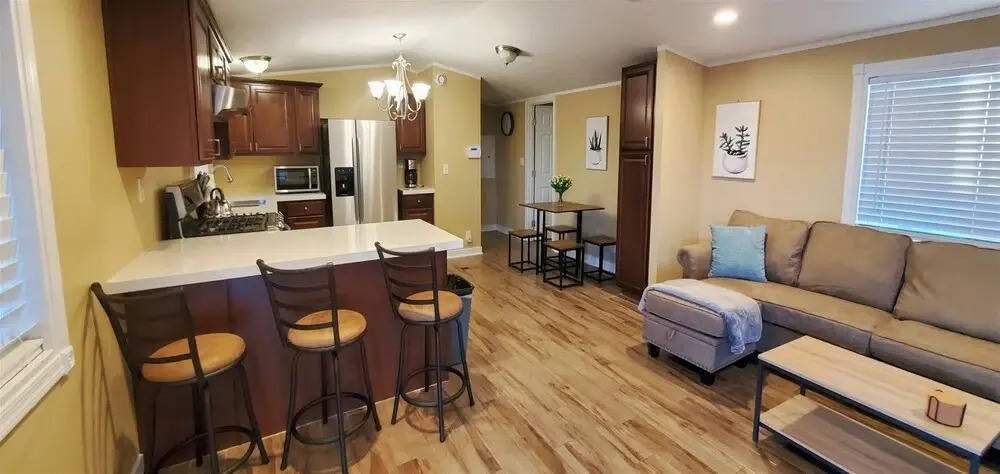 2705 Phoenix