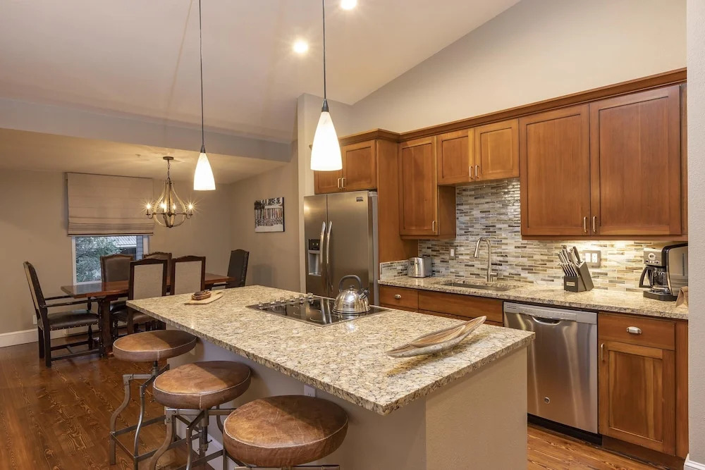 River Club 309 2 Bedroom Condo by Alpine Lodging Telluride