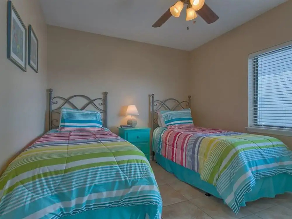 Gulf Village 214- Close to the Hangout beachfront