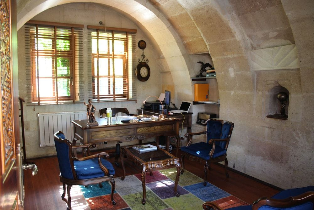 Kayhan Cave Villa