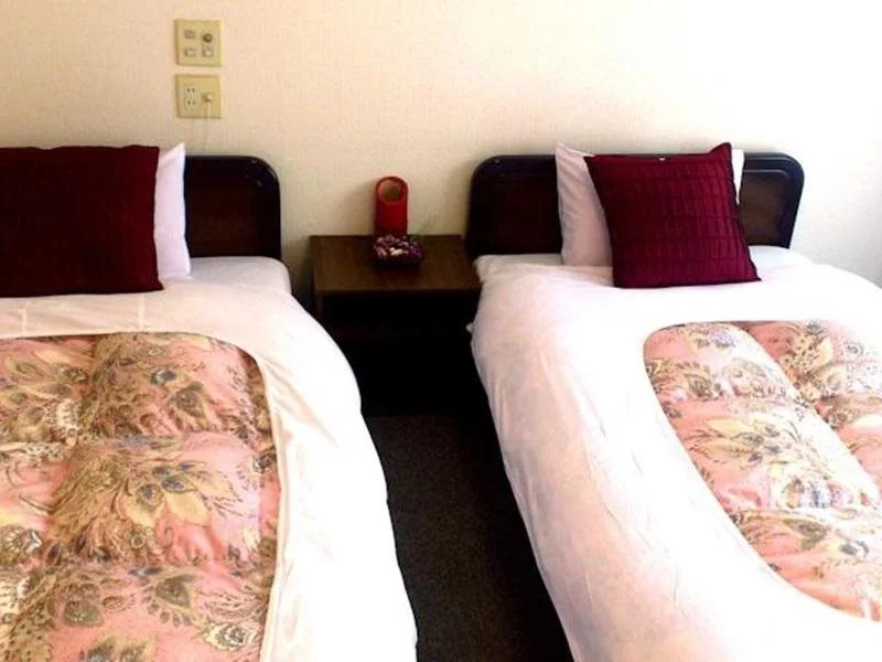 Tenjin Lodge