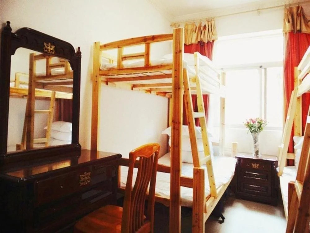 Quanyou Hostel