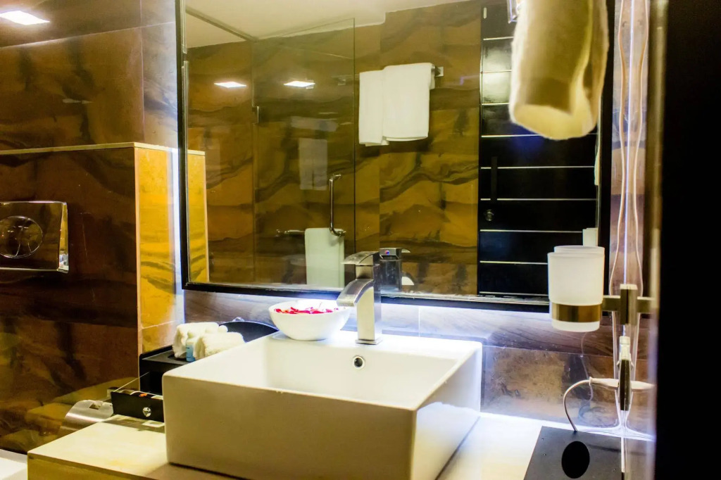 Executive Inn
