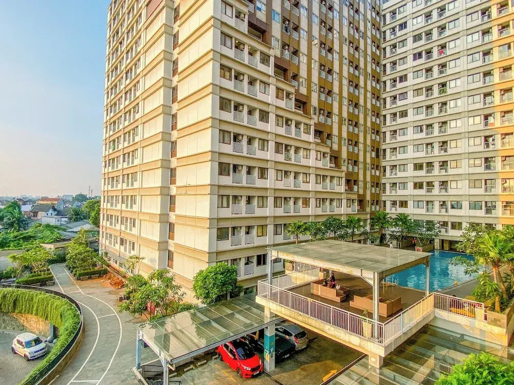 Great Choice 2Br At Lrt City Jatibening Apartment