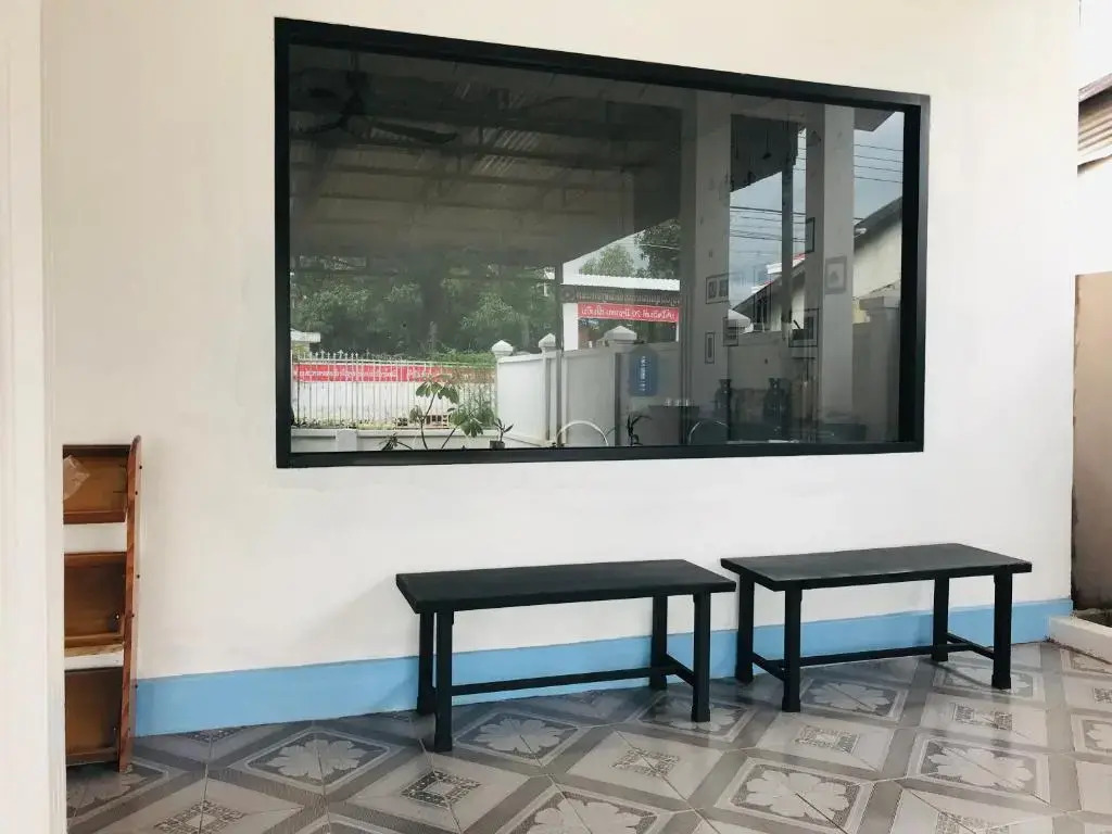 Naga Hostel & Café