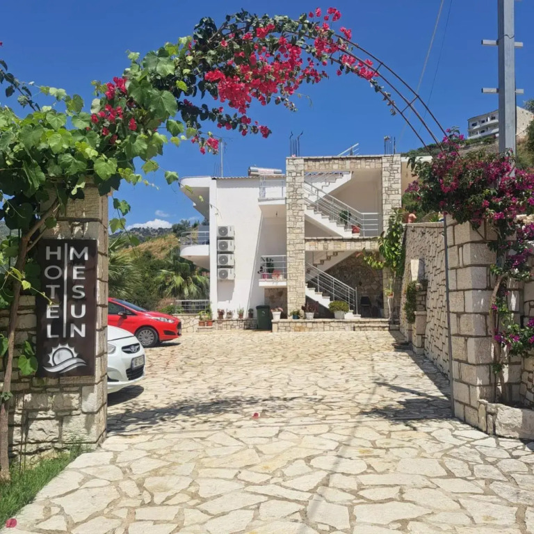 Nefelis Rooms