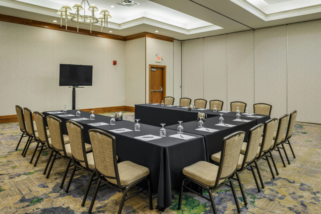 DoubleTree by Hilton Rochester