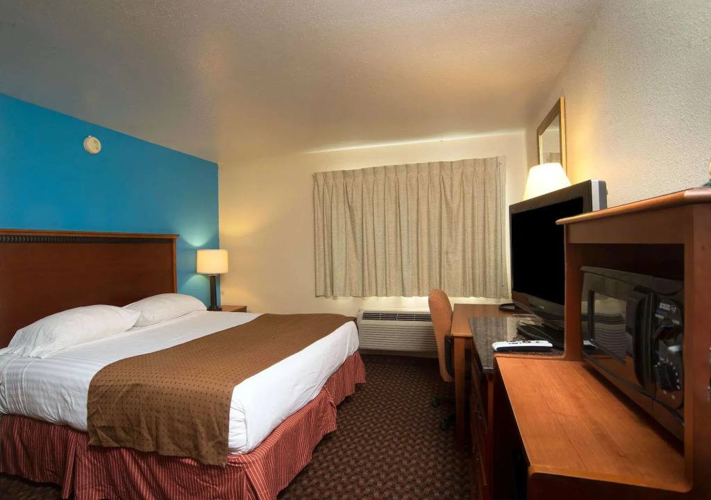 Americas Best Value Inn - Lincoln Airport